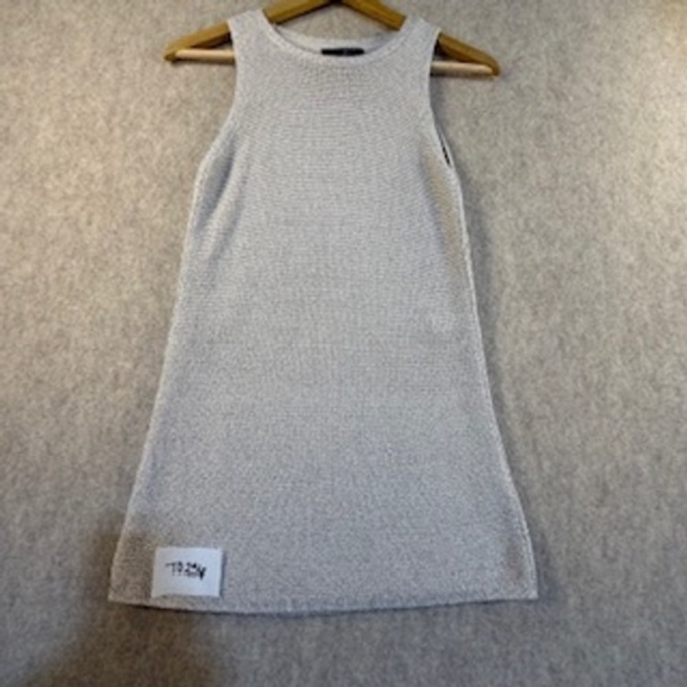 White House Black Market Silver Metallic Knit Sleeveless Shell Top XS